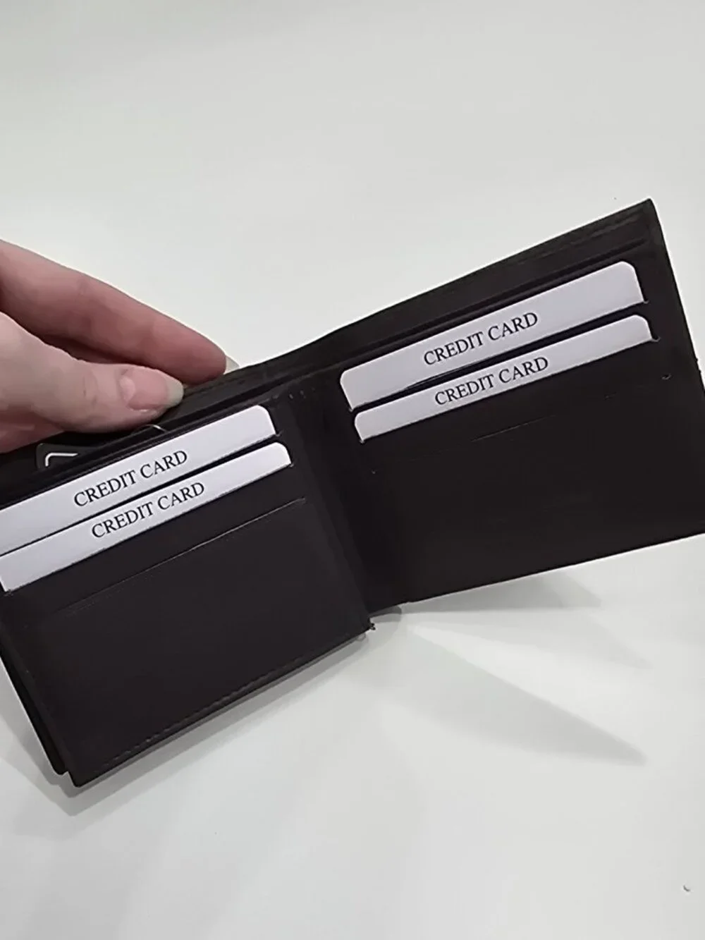 Union Code ✦ Men’s Bifold Wallet ✦ Genuine Leather RFID Brown NWT Gift Box